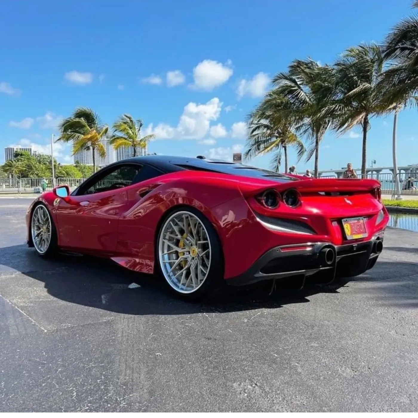 The Dream Supercar With Striking Design and Extraordinary Performance 4 The Dream Supercar With Striking Design and Extraordinary Performance