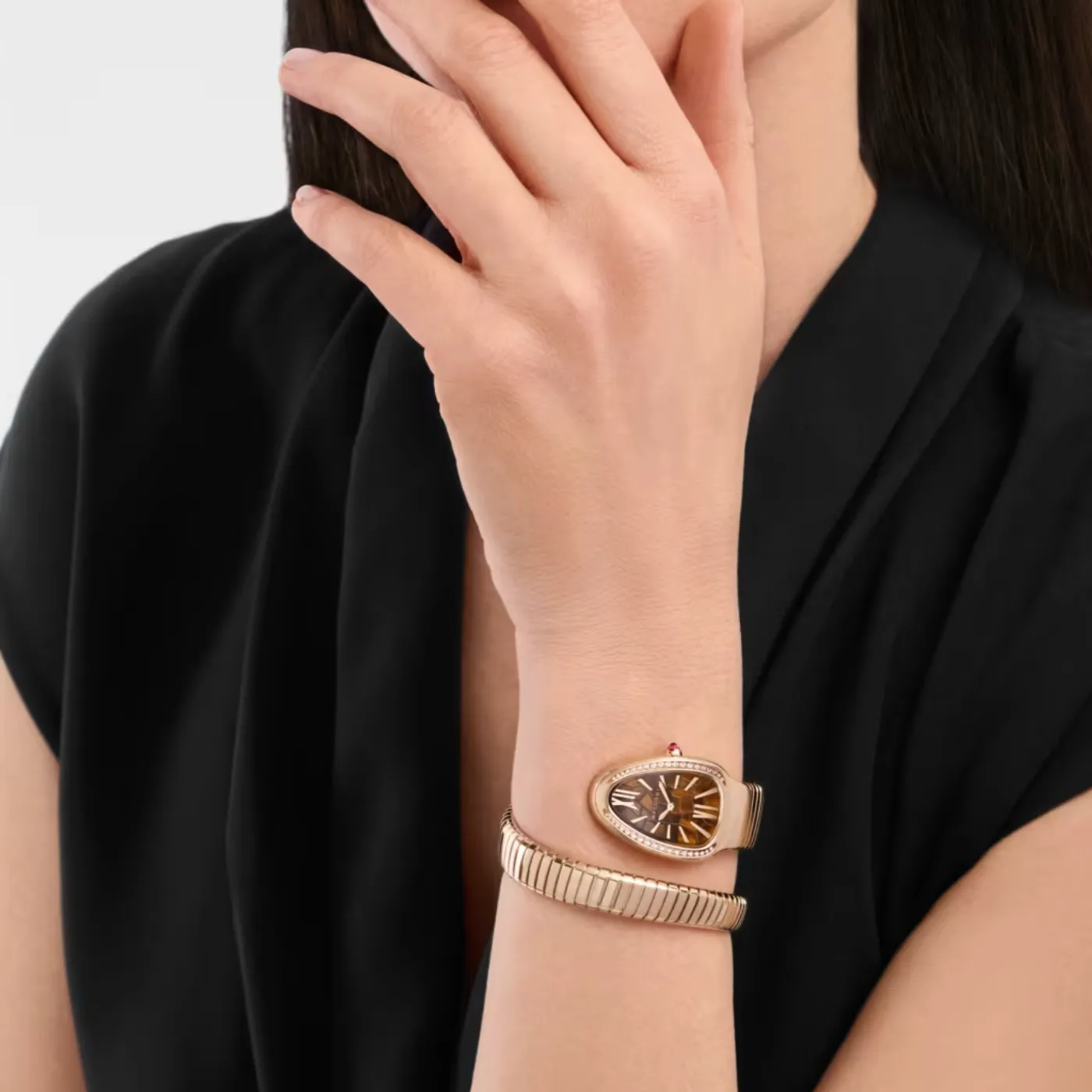 Bvlgari Serpenti Watch, A Timeless Symbol of Elegance and Sophistication 2 Bvlgari Serpenti Watch, A Timeless Symbol of Elegance and Sophistication