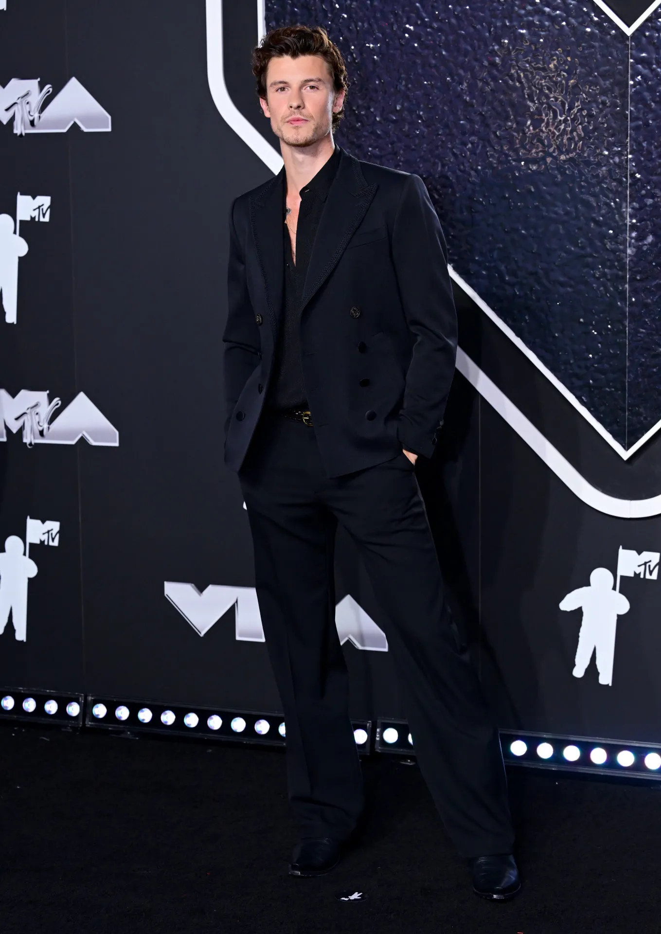 "Shawn Mendes Sues for Privacy Invasion, Stalker Did This..."