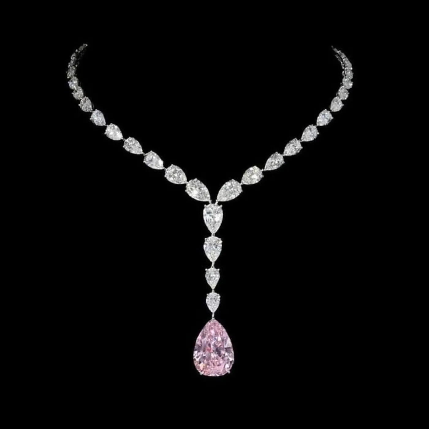 Diamond Necklace The Pink Star, A Symbol of Perfection and Luxury 2 Diamond Necklace The Pink Star, A Symbol of Perfection and Luxury