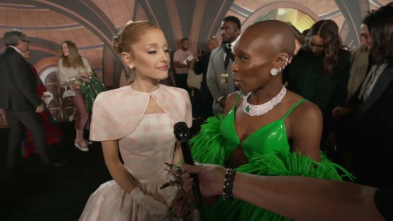 Wicked: Ariana Grande & Cynthia Erivo LA premiere soundbites | ScreenSlam -  YouTube