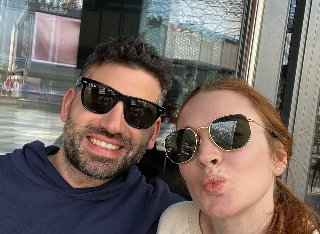 Lindsay Lohan Shocked as Her Boyfriend Gifts Her a Million-Dollar Mansion! 2 Lindsay Lohan Shocked as Her Boyfriend Gifts Her a Million-Dollar Mansion!