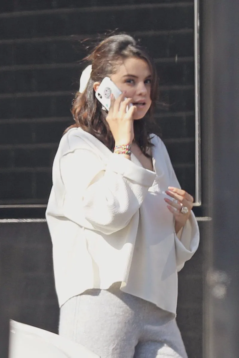 Selena Gomez’s Billionaire Status Sparks Online Debate