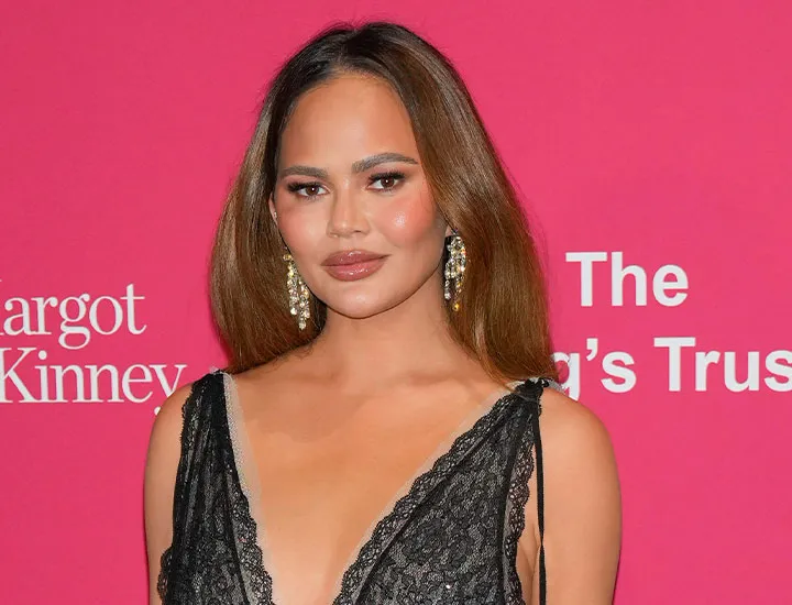 Join Chrissy Teigen for a Festive Holiday Filled with Laughter and Love!