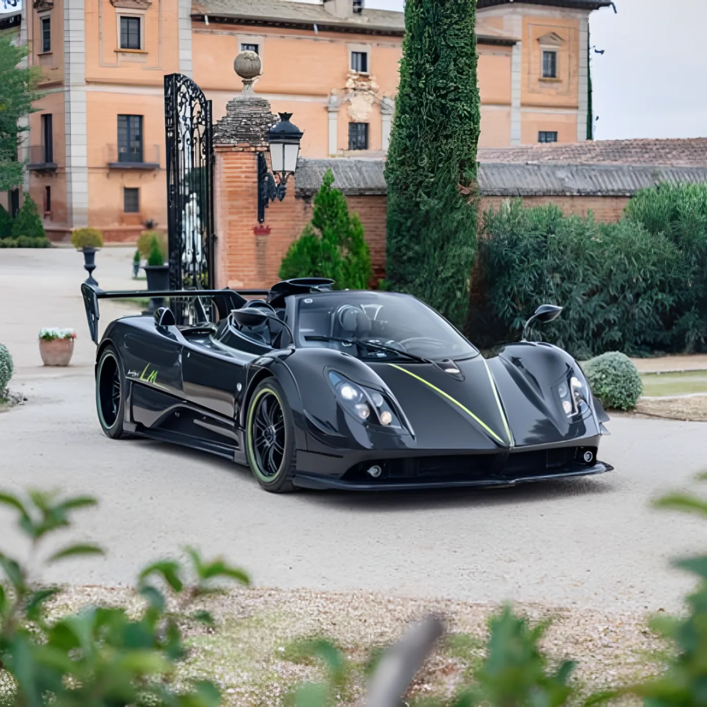 The Pagani Zonda 760 - The Supercar That Defies Time