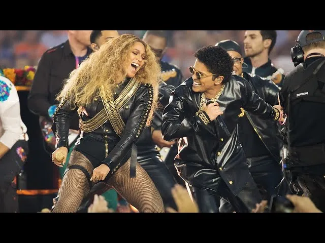 NFL Fans Furious Over Beyoncé Hijacking Christmas Day Game