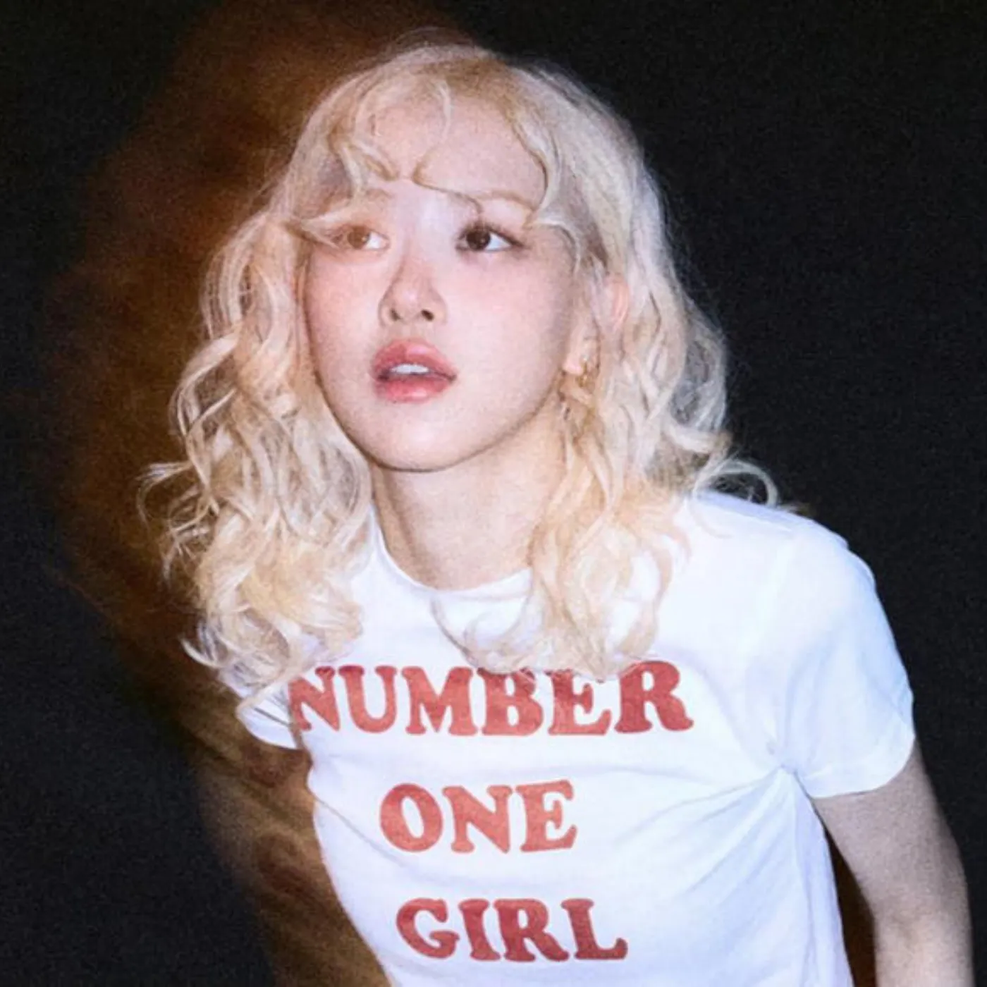 Rosé's New Ballad Sparks Controversy: Criticized for 'Riding on Bruno Mars' Coattails