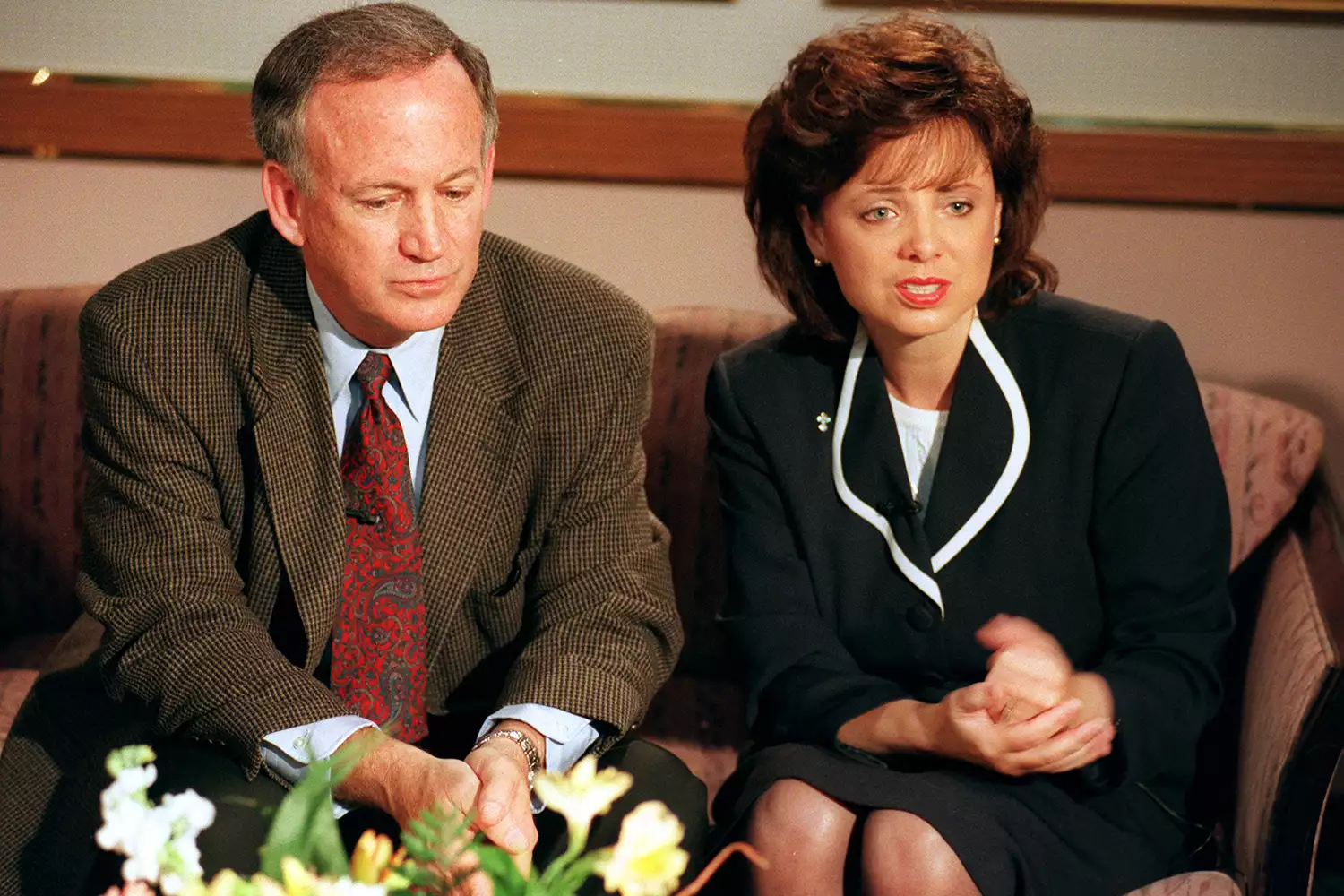 Who is behind the death of the six-year-old beauty queen? 4 John and Patsy Ramsey, the parents of JonBenet Ramsey, meet with a small selected group of the local Colorado media after four months of silence in Boulder, Colorado on May 1, 1997. Their 6-year-old daughter was found dead on Christmas night 1996.