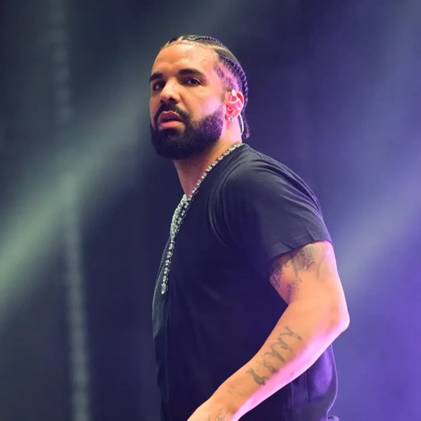 Drake Claims Universal and Spotify Manipulated Streams of Kendrick Lamar's Diss Track 'Not Like Us'