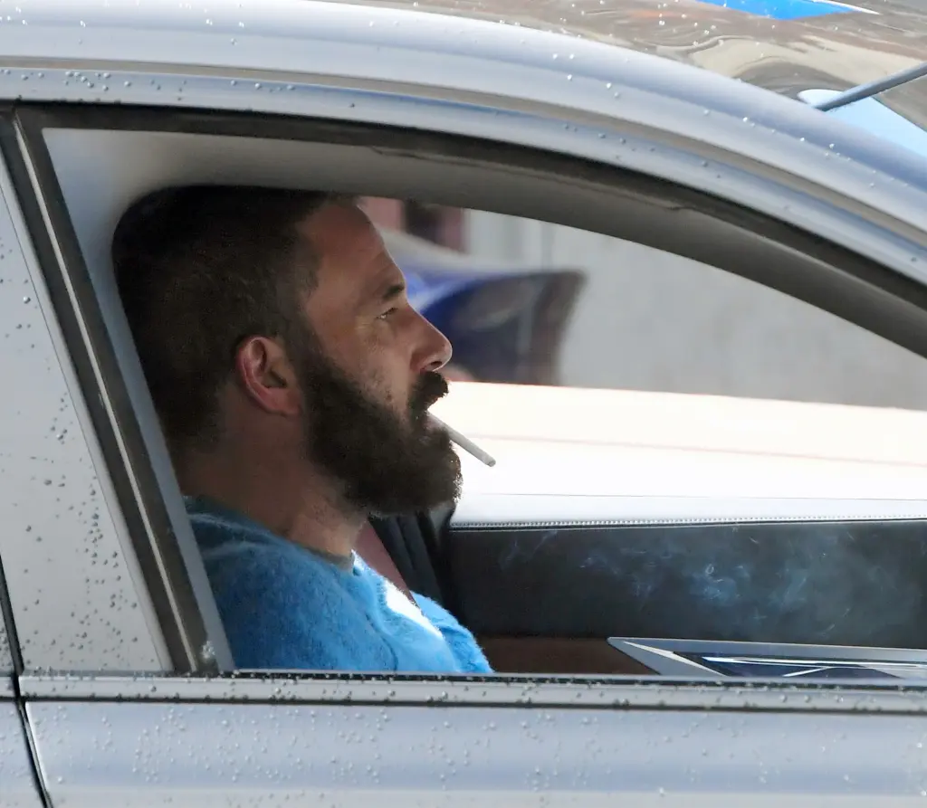 Ben Affleck’s Unfiltered Moment: Smoking a Cigarette During a Solo Drive in LA 2 Ben Affleck’s Unfiltered Moment: Smoking a Cigarette During a Solo Drive in LA