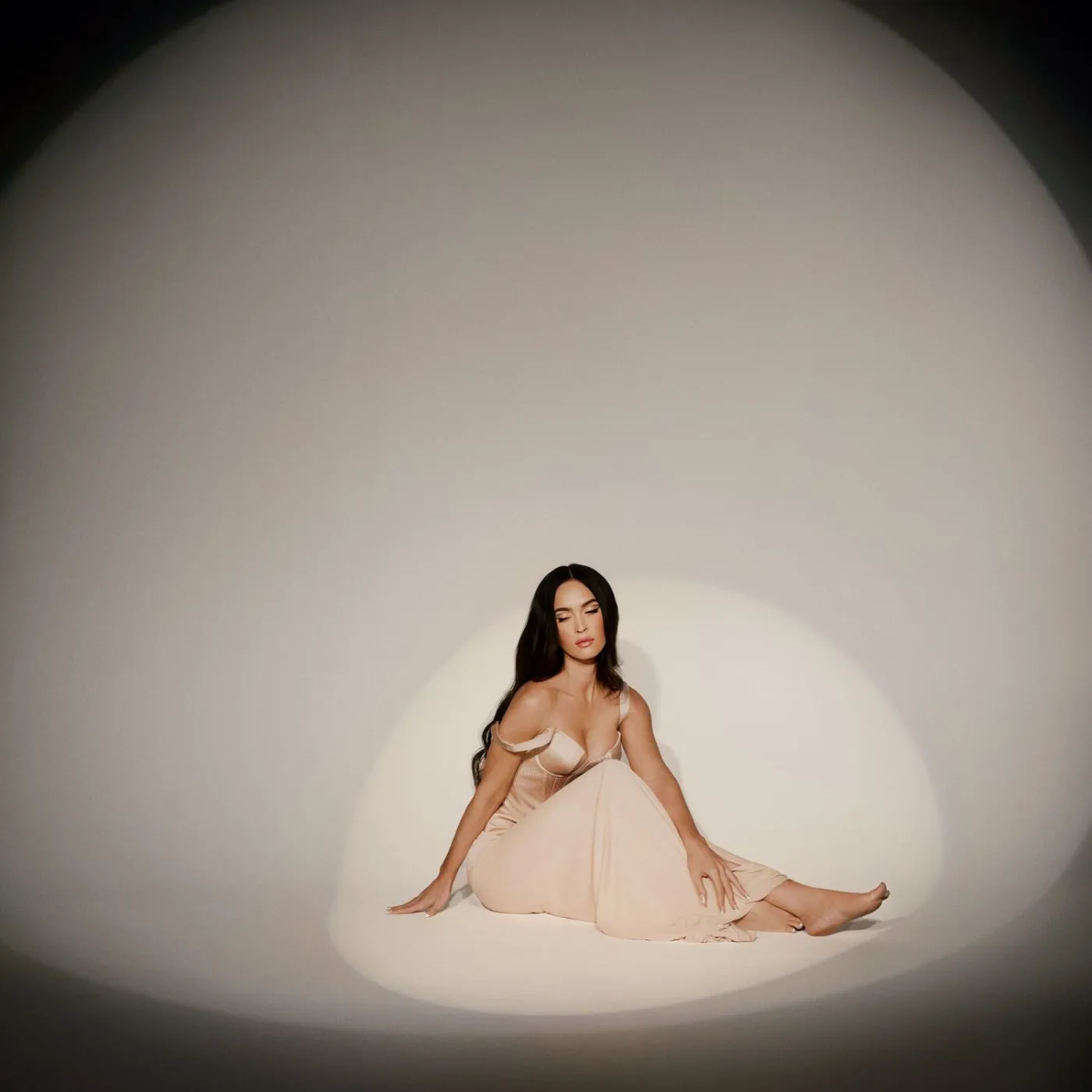 Megan Fox's Love, Drama and Fashion 2 Megan Fox's Love, Drama and Fashion