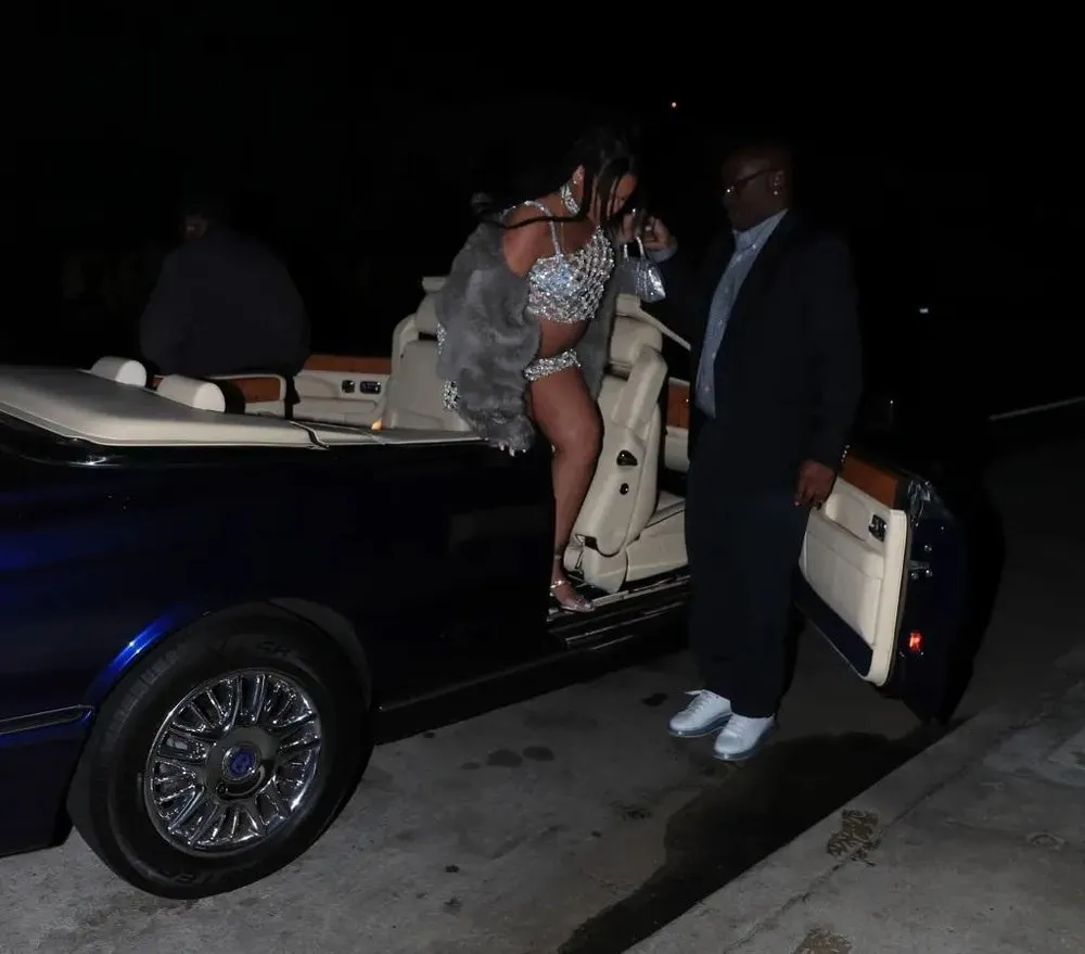 Rihanna Officially Confirms Pregnancy Rumors, Millions of Fans Are Overjoyed!