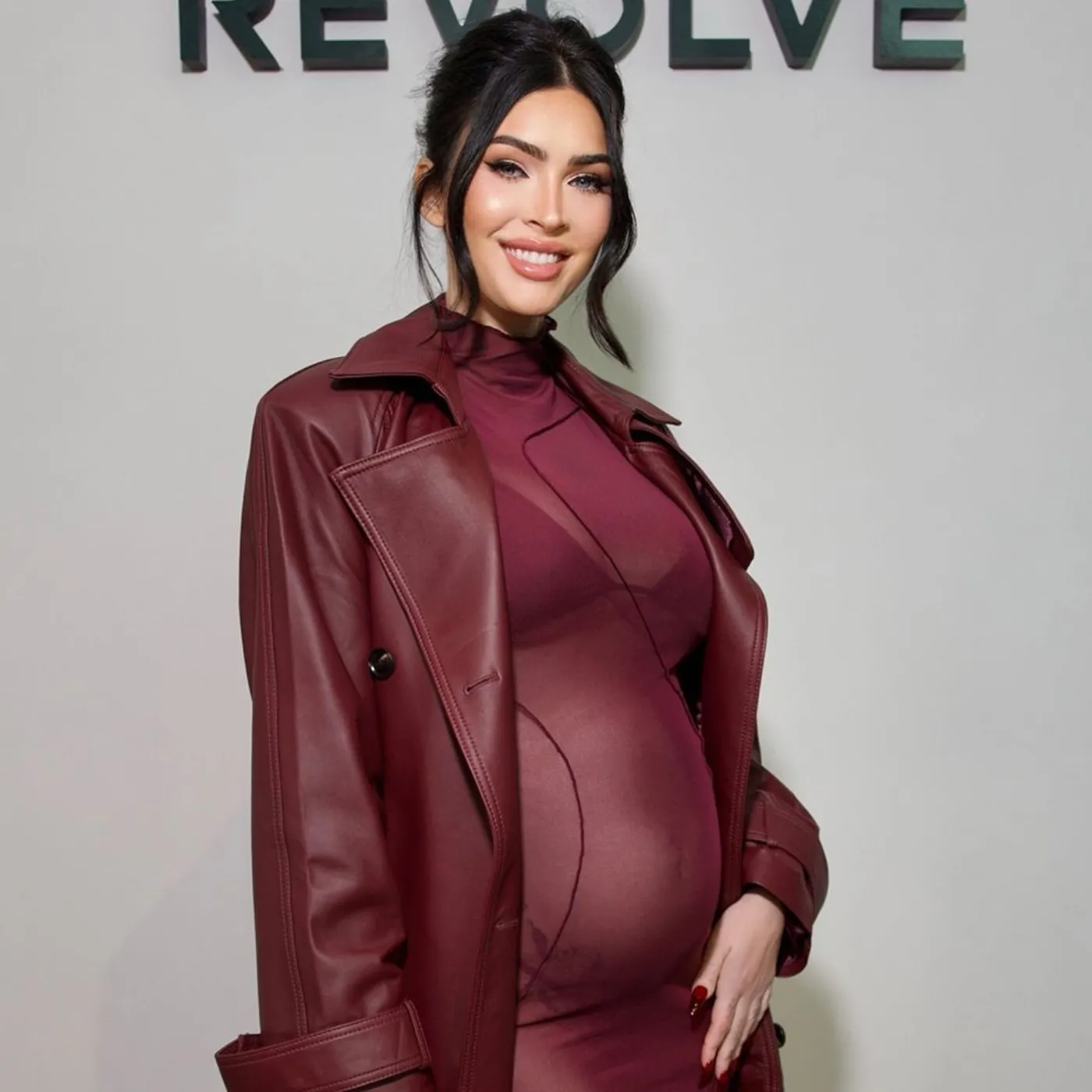 Pregnant Meghan Fox: Embracing New Born and New Beginnings