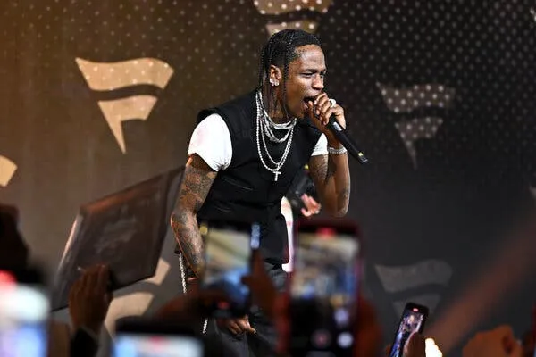 Travis Scott Melts Minds With 'Circus Maximus Tour' - A Journey Through Music and Visual Art