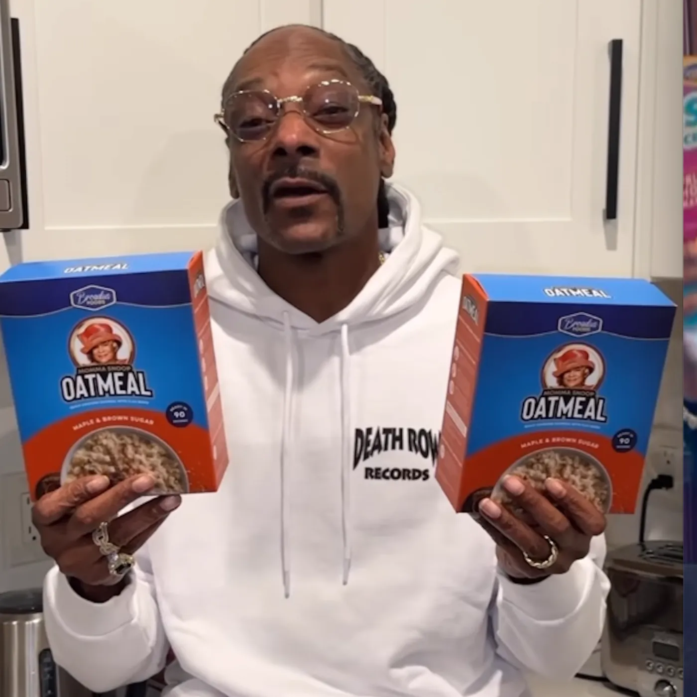 Snoop Dogg and the Death of ‘Street Cred’: Has He Gone Too Mainstream? 2 Snoop Dogg and the Death of ‘Street Cred’: Has He Gone Too Mainstream?