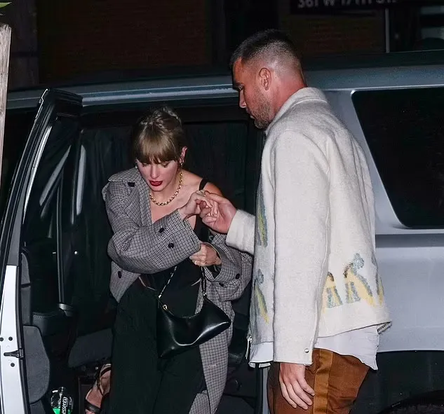 Travis Kelce’s Friends Spill Secrets About His Relationship with Taylor 3 Travis Kelce’s Friends Spill Secrets About His Relationship with Taylor