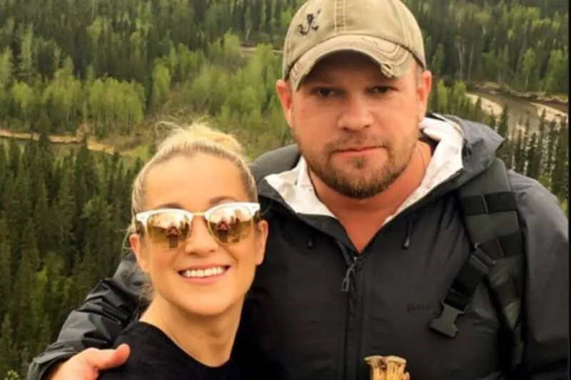 Kellie Pickler Claims Late Husband’s Fortune to Support a Young Lover: Secrets Revealed!