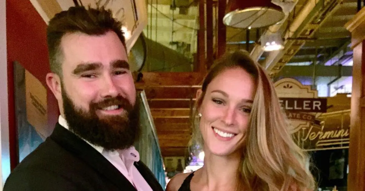 Jason and Kylie Kelce: A Christmas Album Full of Love, Spreading Music and Community Spirit 2 Jason and Kylie Kelce: A Christmas Album Full of Love, Spreading Music and Community Spirit