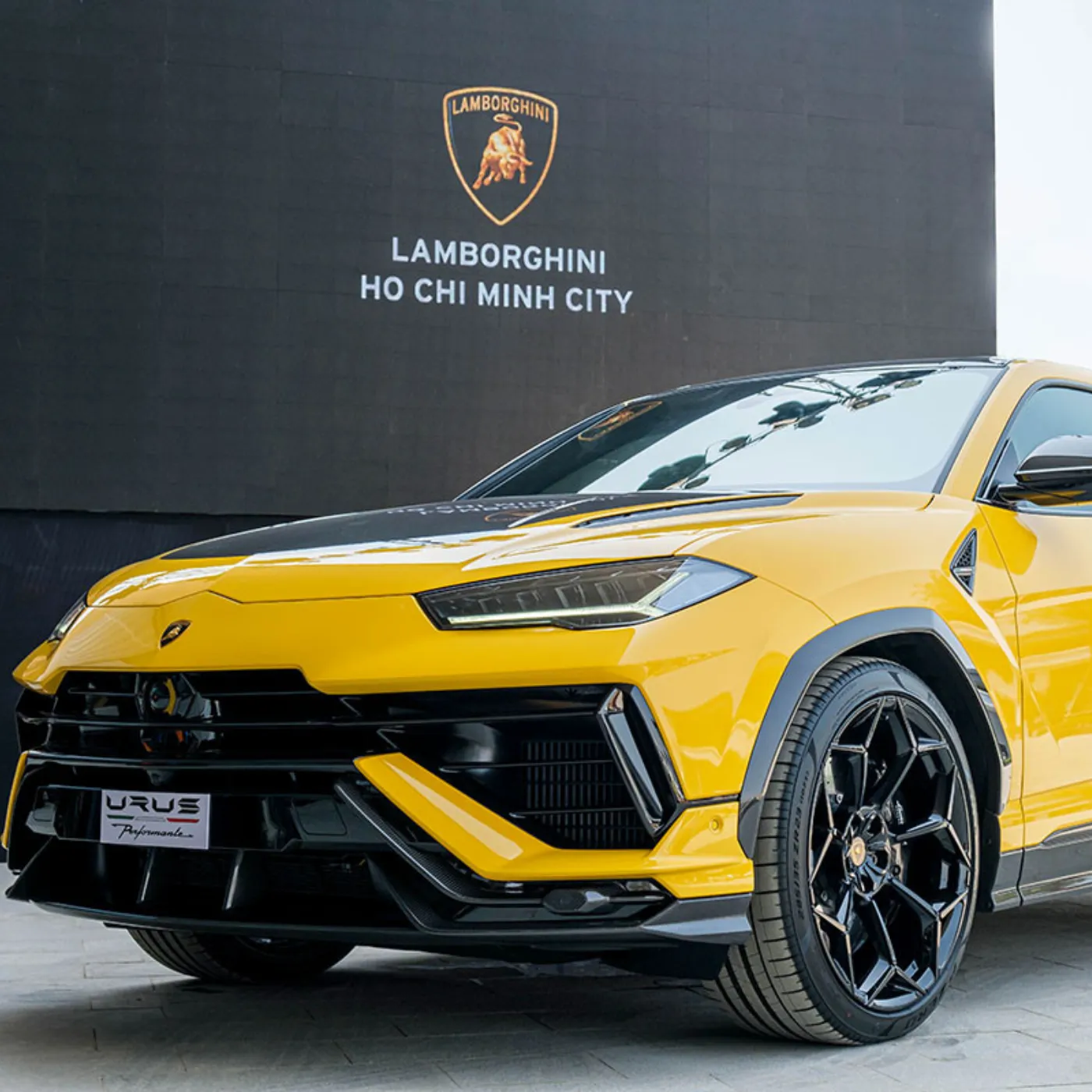 Kanye West’s Lamborghini Urus: A Powerhouse Reimagined