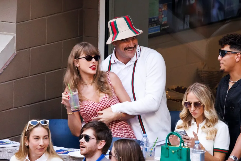 Taylor Swift and Travis Kelce rock out during PDA-packed date at US Open
