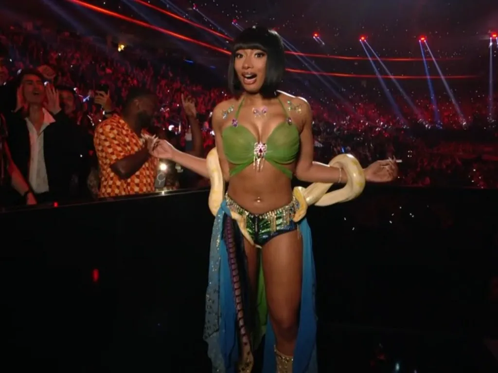 Megan Thee Stallion l&agrave; người dẫn chương tr&igrave;nh Lễ trao giải Video &acirc;m nhạc MTV năm 2024
