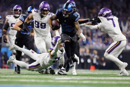 Vikings’ Nightmare Unfolds as Sam Darnold Faces Red-Zone Struggles in Crushing Loss to Lions