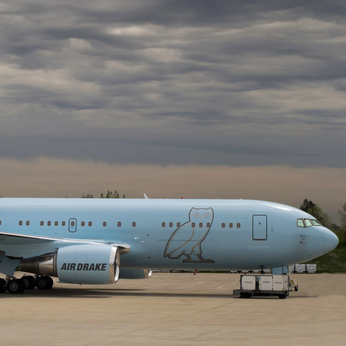 Step into Drake’s $185 Million Air Drake and Experience Ultimate Luxury