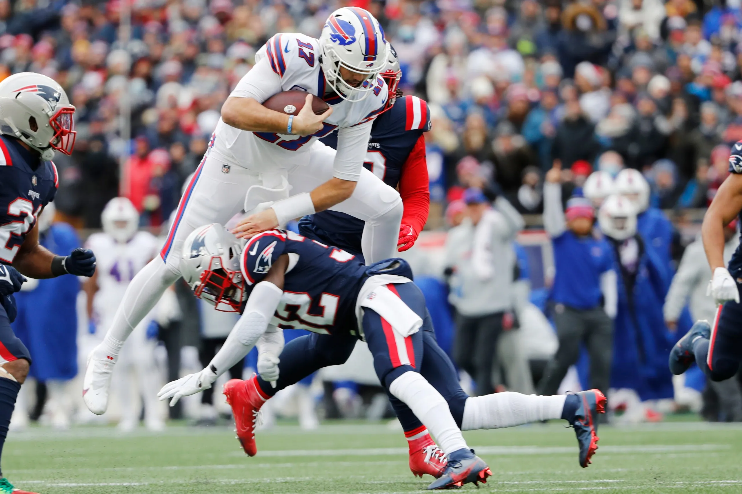 3 TD của Allen, ng&agrave;y trọng đại của McKenzie gi&uacute;p Bills vượt qua Patriots | WJTV