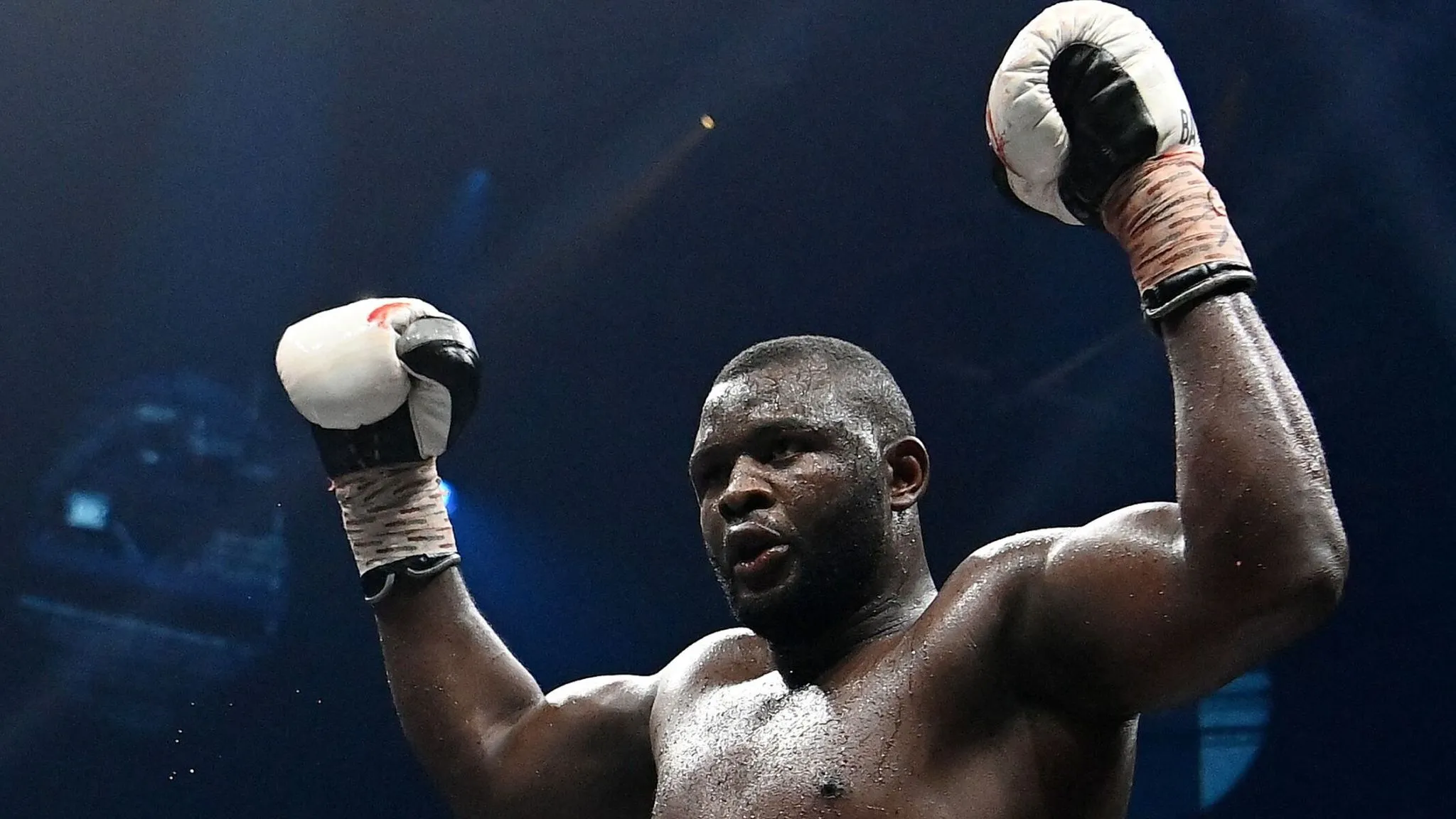 Martin Bakole Criticizes Anthony Joshua, He Should Feel Ashamed 3 Martin Bakole Criticizes Anthony Joshua, He Should Feel Ashamed