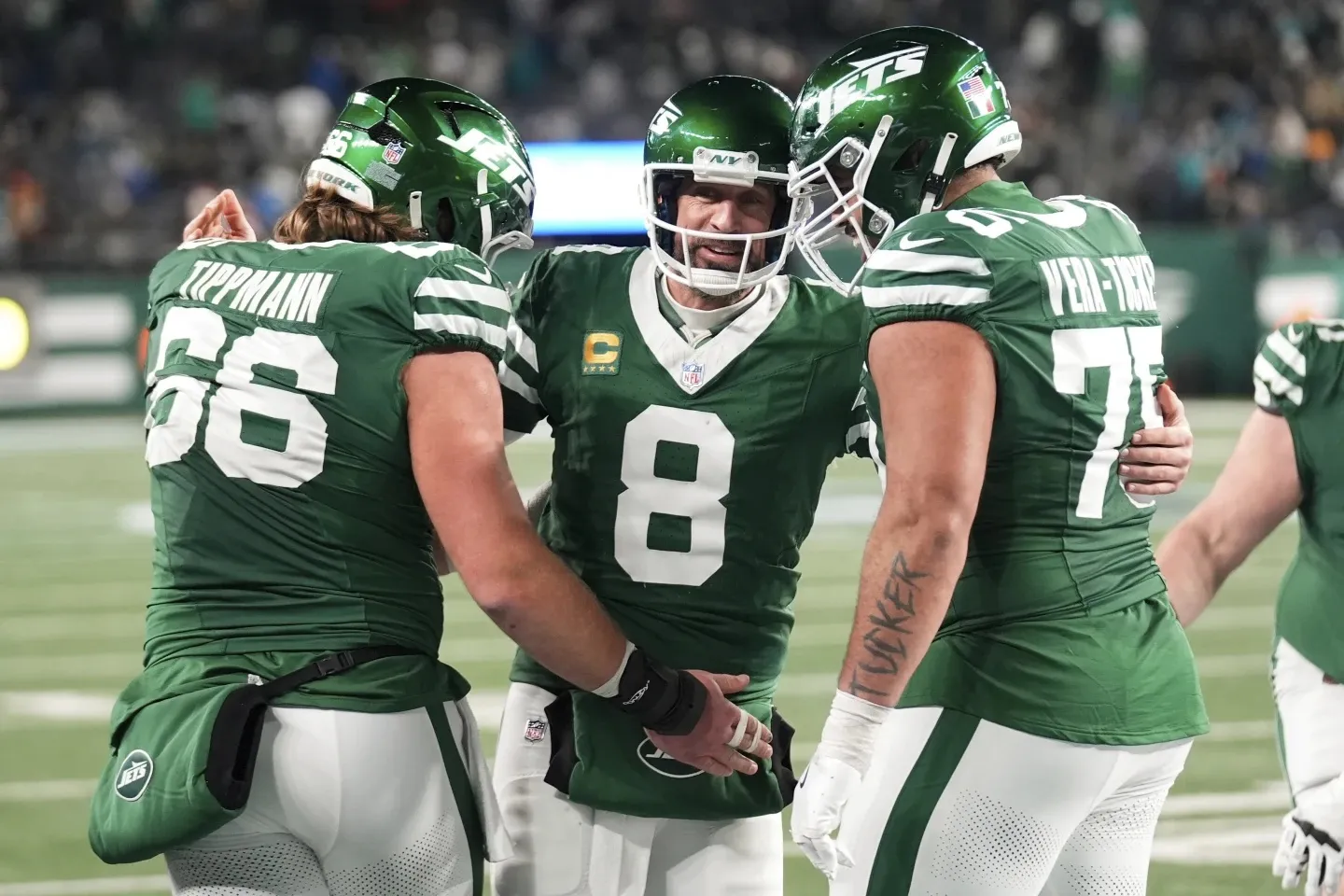 Aaron Rodgers Shocks Fans with a Masterclass Performance 3 Aaron Rodgers Shocks Fans with a Masterclass Performance