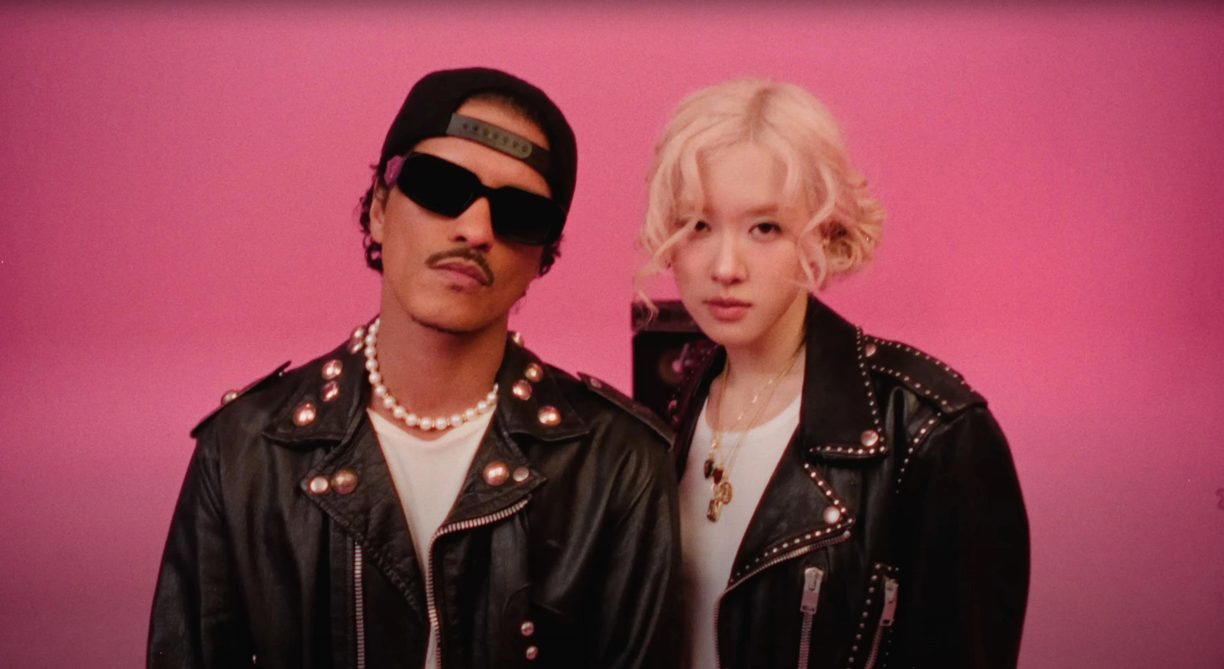 The truth behind Bruno Mars' APT product 3 The truth behind Bruno Mars' APT product