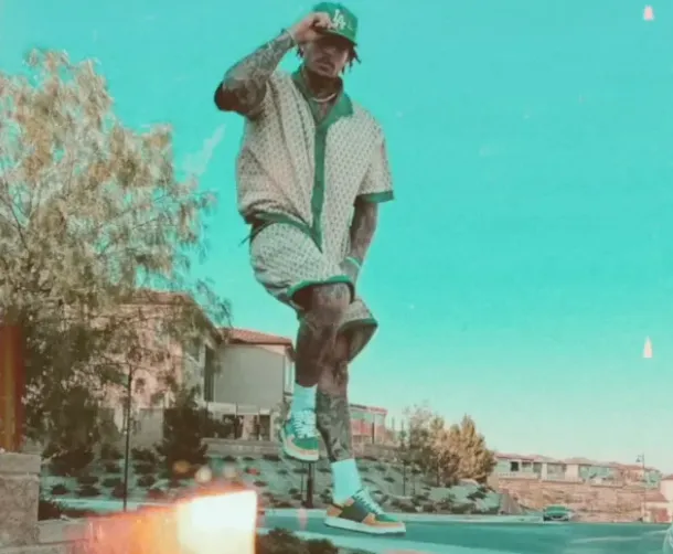 Lonzo Ball Clarifies His Role in LiAngelo's Viral Song "Tweaker" 3 Lonzo Ball Clarifies His Role in LiAngelo's Viral Song "Tweaker"