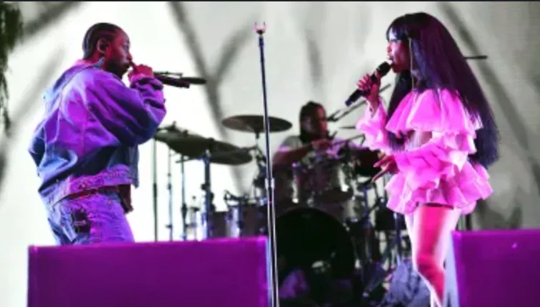 SZA Responds to Questions About a Joint Album with Kendrick Lamar: “I Would Love That” 3 SZA Responds to Questions About a Joint Album with Kendrick Lamar: “I Would Love That”