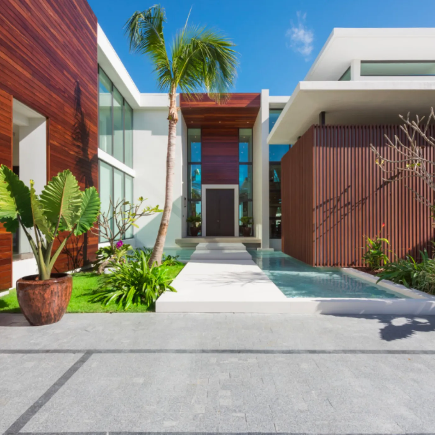 The Mansion That’s Turning Heads in Miami—Lil Wayne’s $17 Million Gem