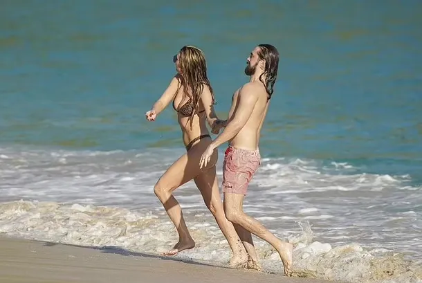 Heidi Klum and Tom Kaulitz Sizzle in St. Barts While Brother Bill Faces LA Wildfire Evacuation 3 Heidi Klum and Tom Kaulitz Sizzle in St. Barts While Brother Bill Faces LA Wildfire Evacuation