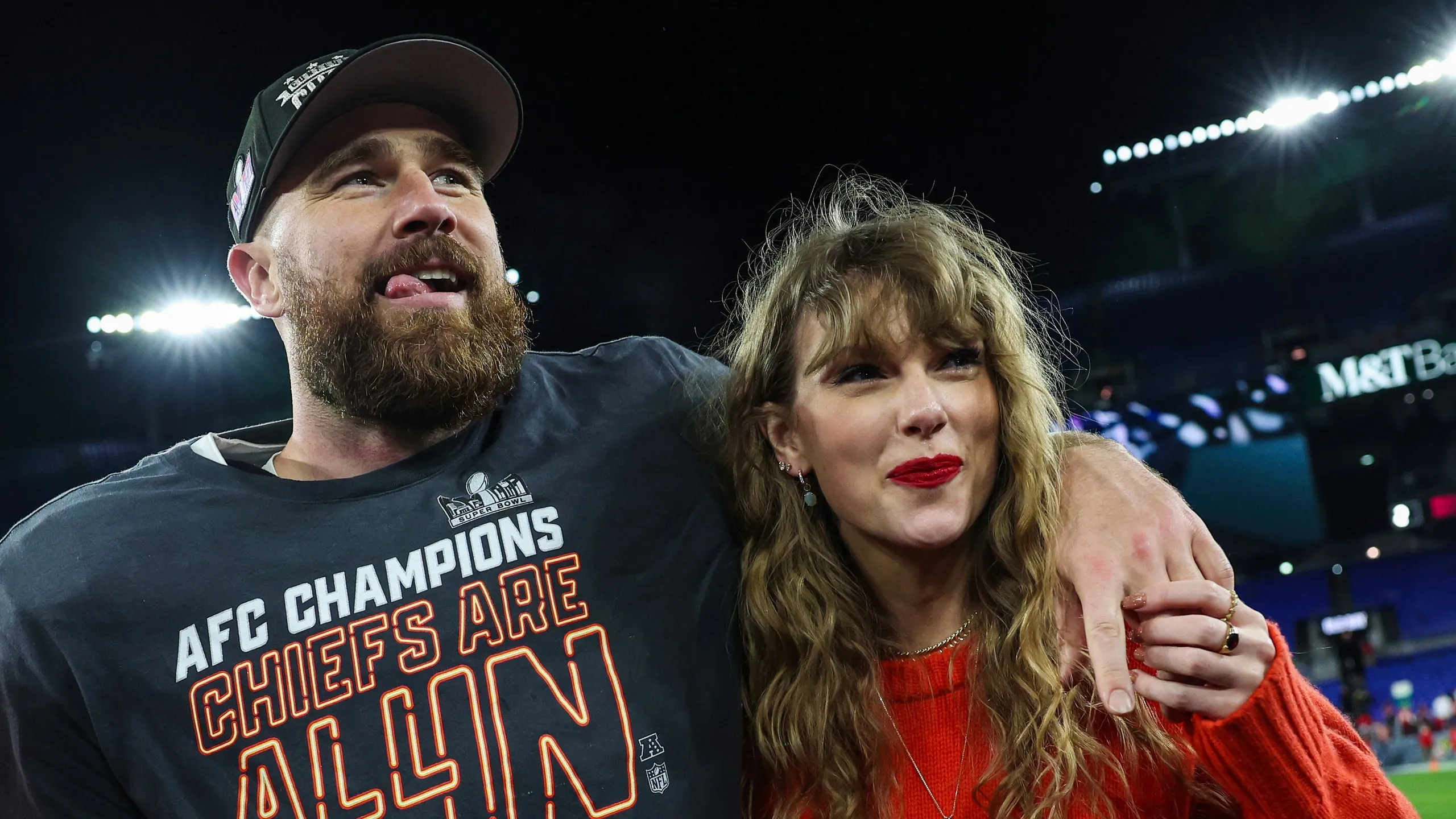 Taylor Swift Has Skipped Travis Kelce's Recent NFL Games, But Close Sources  Shut Down Breakup Rumors | Teen Vogue