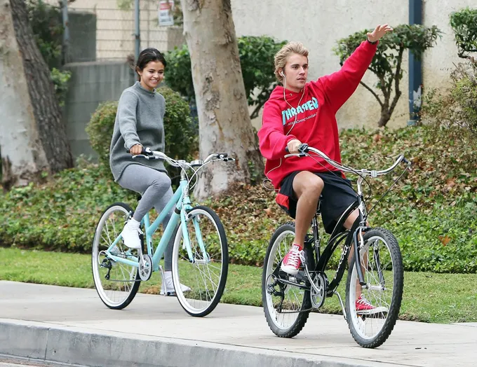 Justin Bieber Downhill Without Brakes.Recent Photos Make Fans Scream.