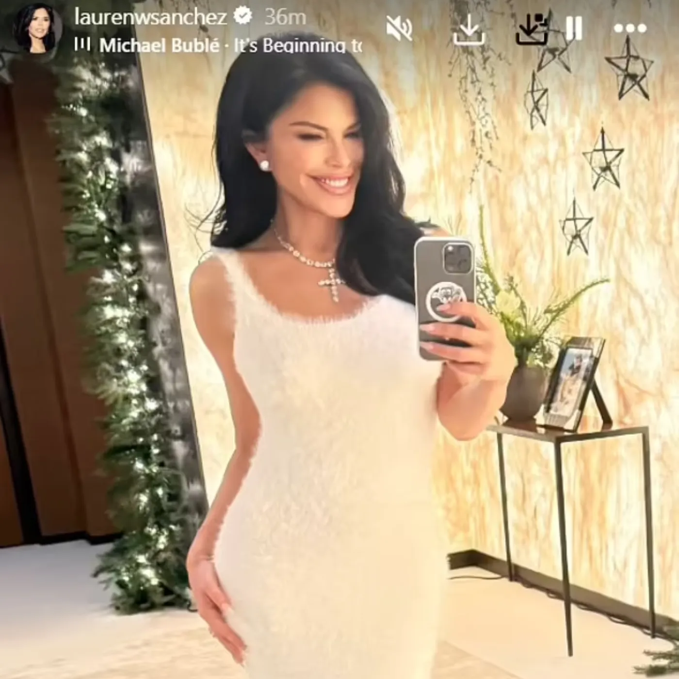 Jeff Bezos' fiancée Reveals Stunning Winter Wedding Plans That Will Blow Your Mind!