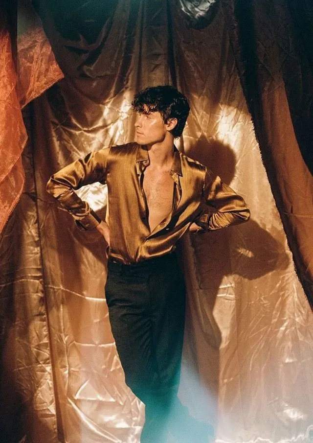 The Secret Behind Shawn Mendes’ Effortlessly Handsome Style 2 The Secret Behind Shawn Mendes’ Effortlessly Handsome Style