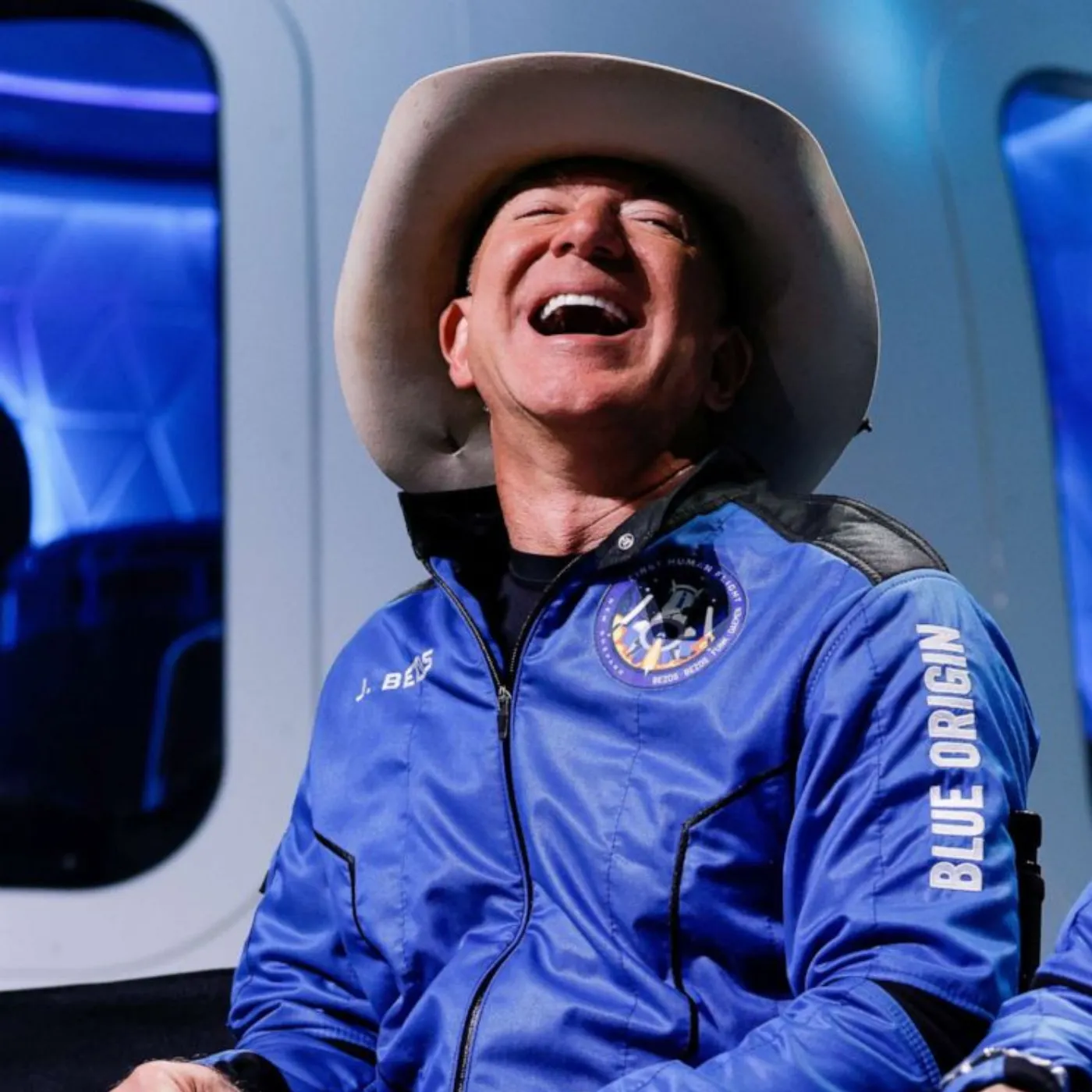 Persistence Pays Off: Jeff Bezos' Blue Origin Finally Unveils Rival to SpaceX’s Falcon 9!