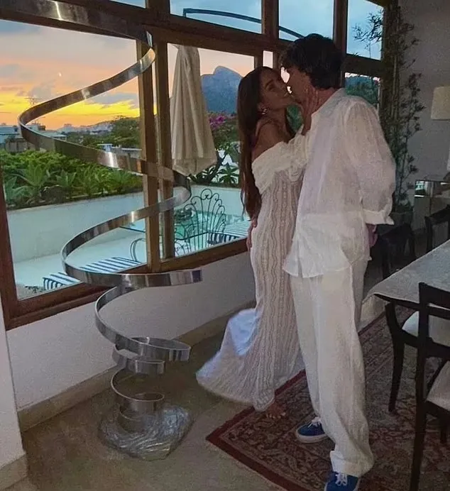 Victoria Beckham dazzles with ageless beauty at New Year's celebration