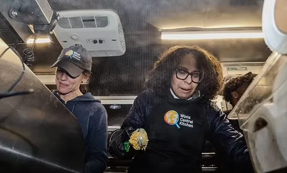 Jennifer Garner Brings Hope to Altadena Amid LA Wildfires