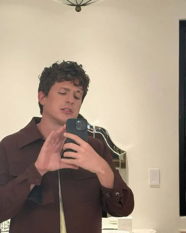 H&igrave;nh ảnh Ghim c&acirc;u chuyện