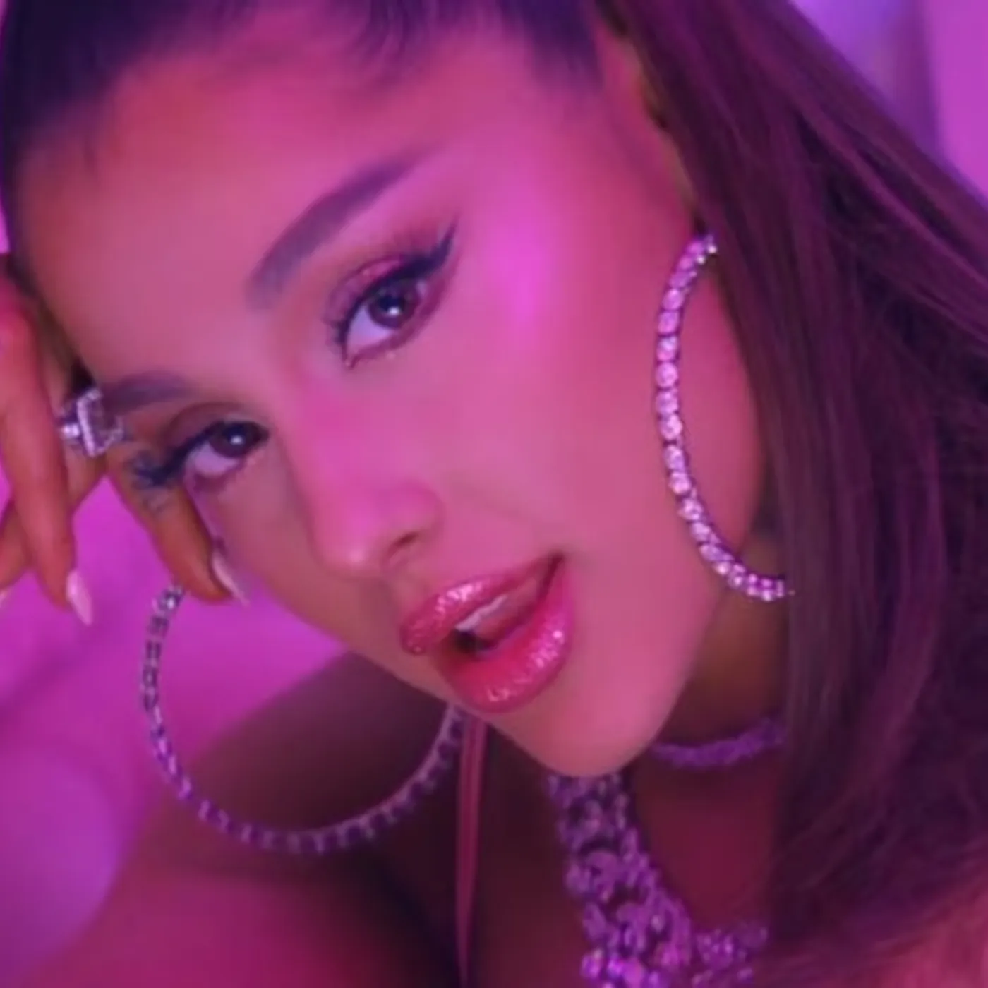 Ariana Grande faces Intense pressure due to her beauty from the start of her career