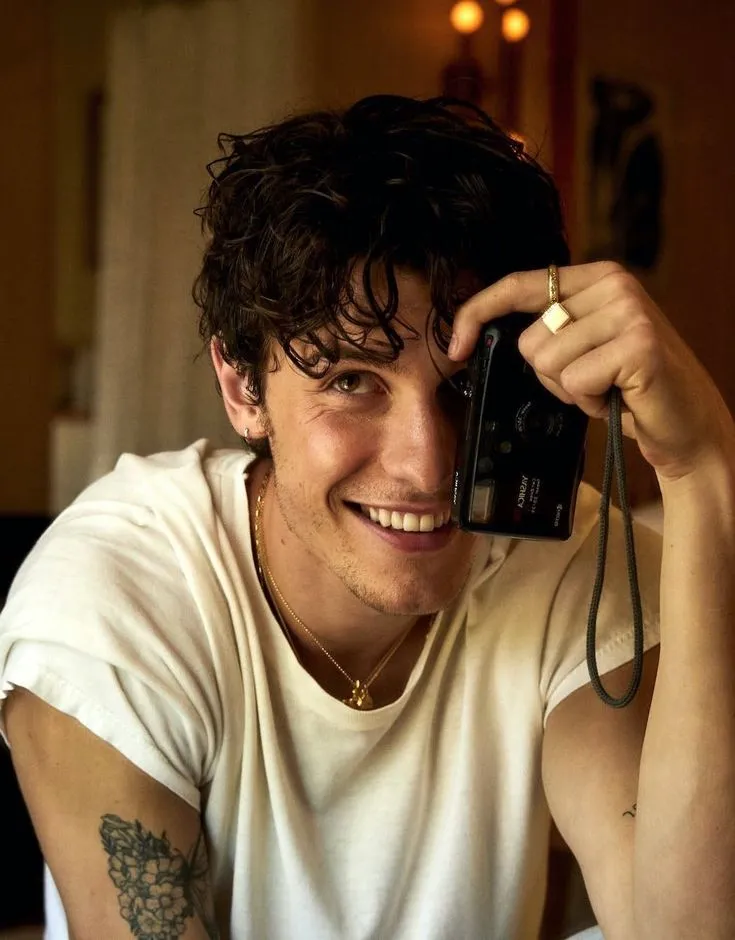 Shawn Mendes Shatters Dating Norms: ‘I Don’t Date Women’—But Is There More to the Story? 3 Shawn Mendes Shatters Dating Norms: ‘I Don’t Date Women’—But Is There More to the Story?