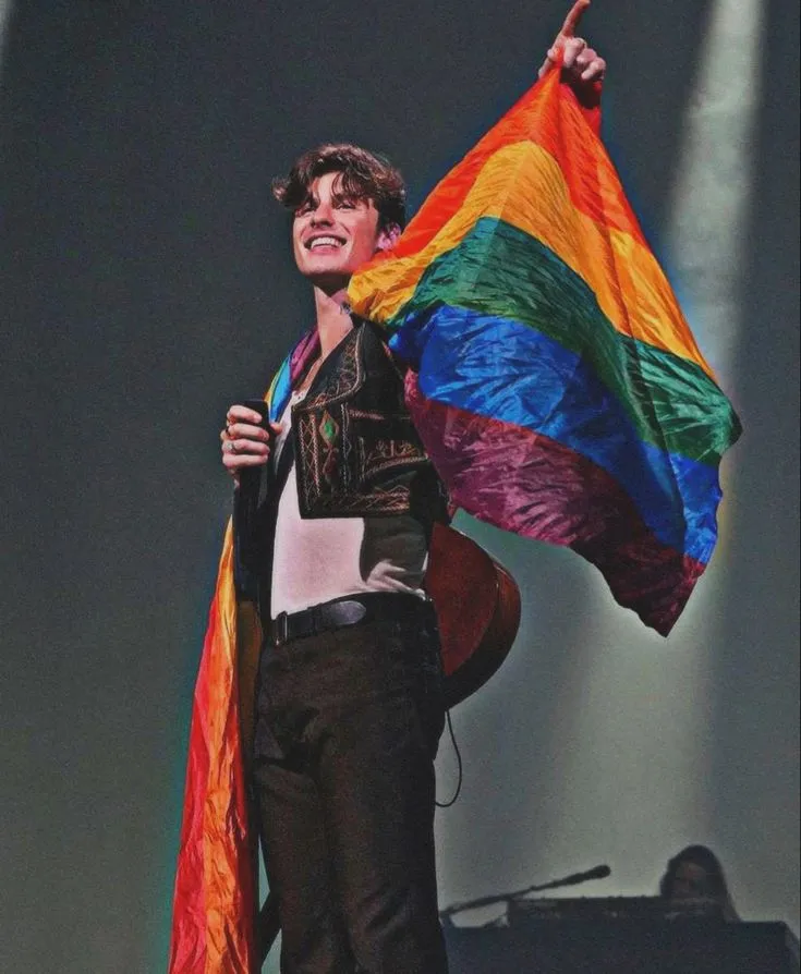 The Real Reason Shawn Mendes Won’t Date Women – What Is He Trying to Hide? 2 The Real Reason Shawn Mendes Won’t Date Women – What Is He Trying to Hide?