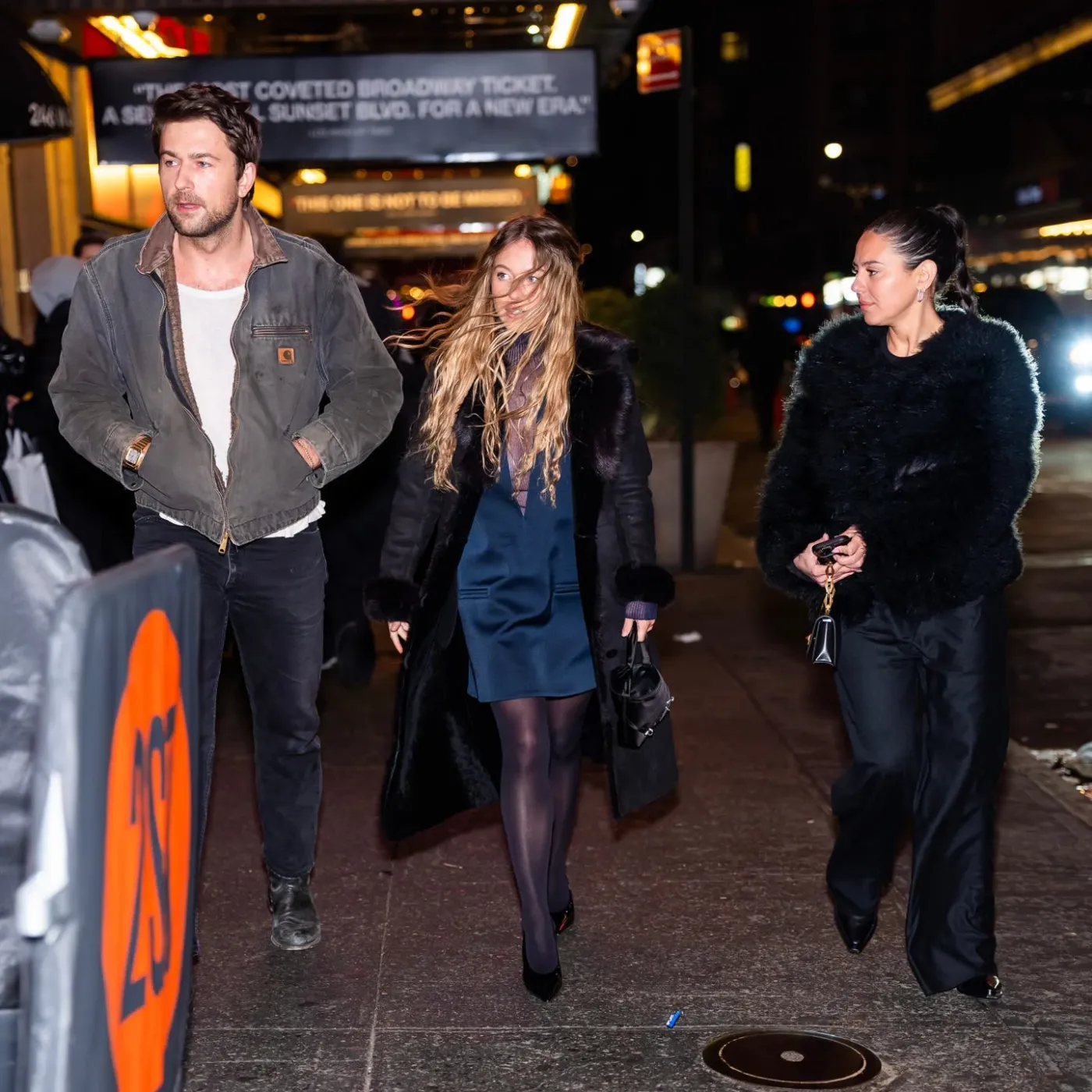 Sydney Sweeney’s Midnight Mystery Sparks Frenzy Over Her Handsome Companion