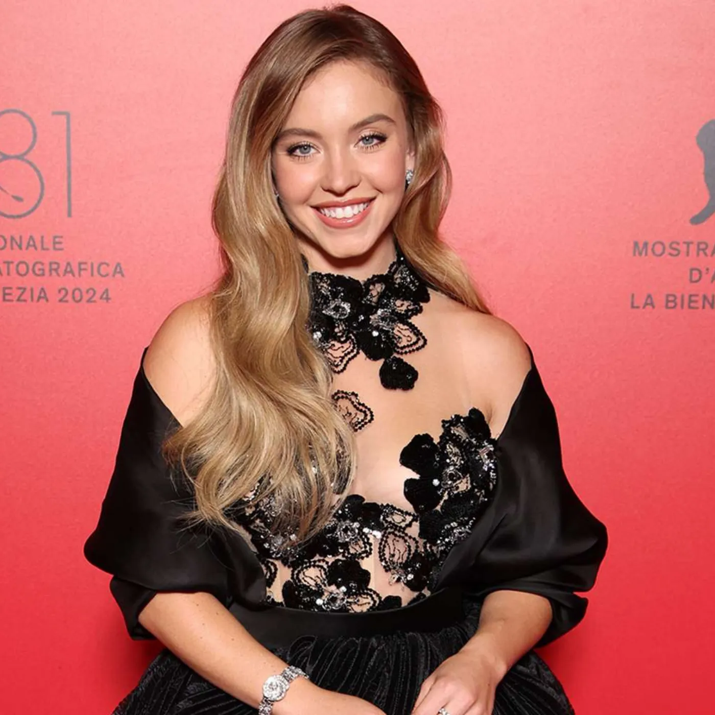 Staff Reveal the Dark Side of Sydney Sweeney’s On-Screen Boldness 2 Staff Reveal the Dark Side of Sydney Sweeney’s On-Screen Boldness