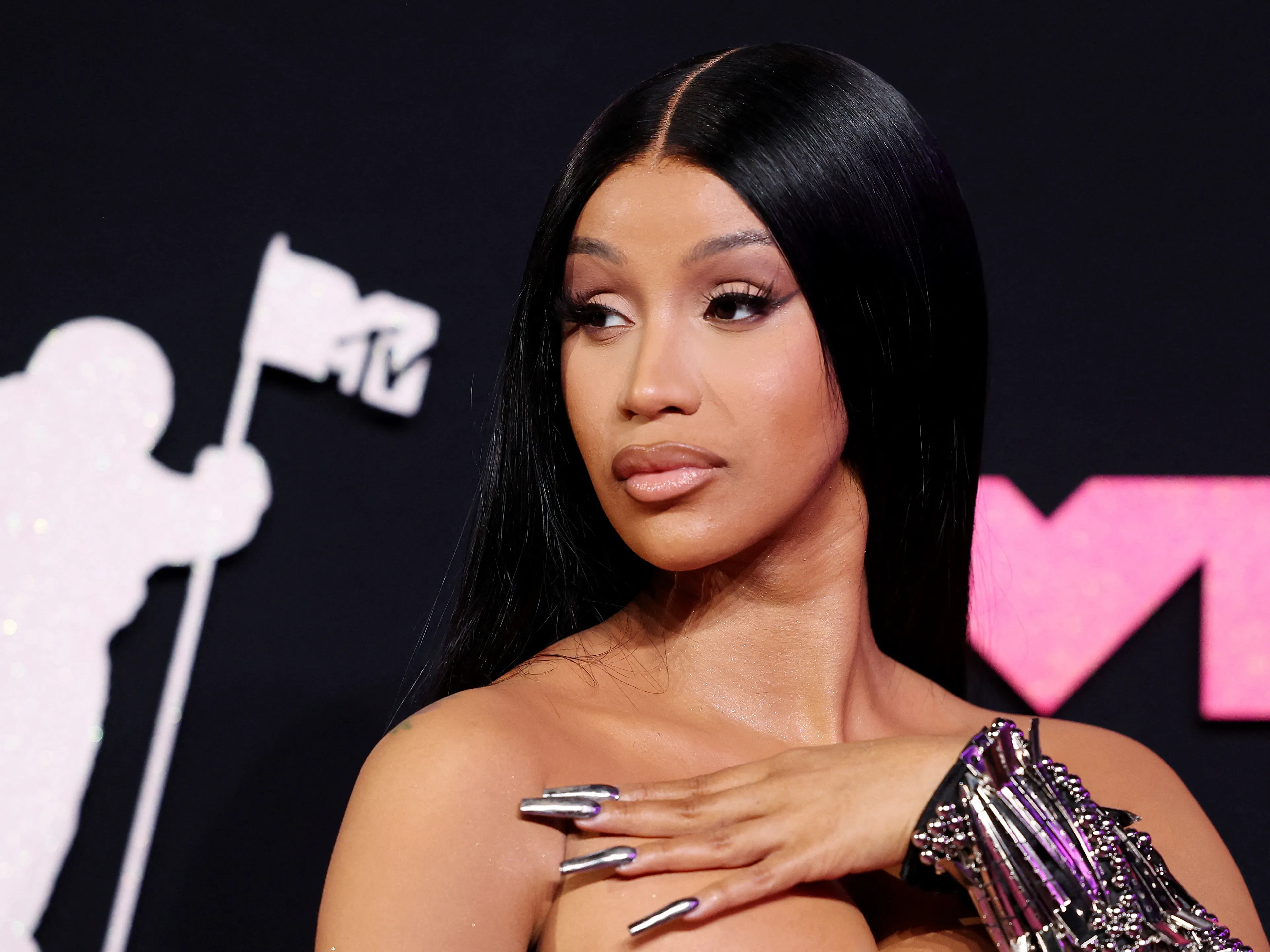 Cardi B Admits She Pretended To Be Good, But Aired Scene Mocking Taylor Swift's Vocals