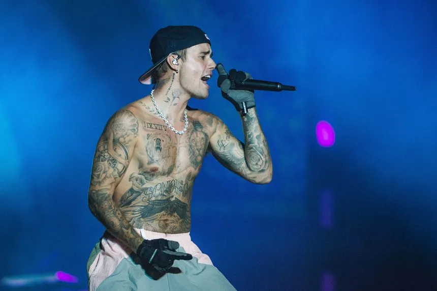 Justin Bieber b&aacute;n bản quyền &acirc;m nhạc trị gi&aacute; 200 triệu USD?